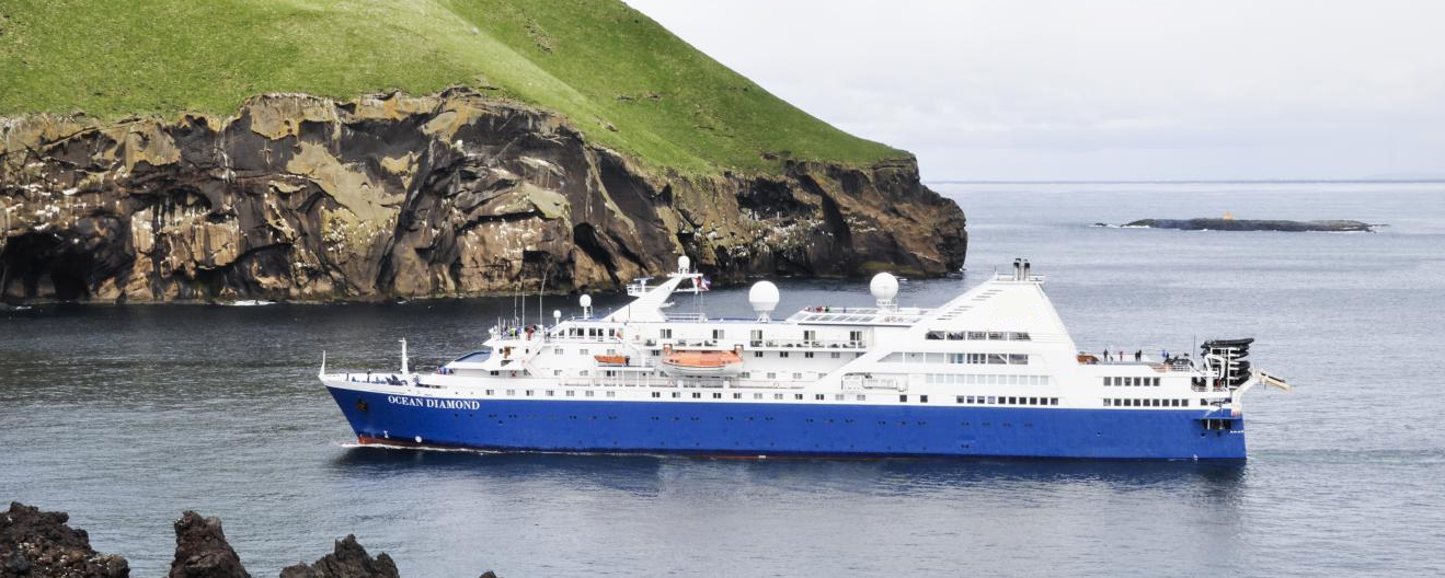 CRUCEROS DE EXPLORACION OCEAN DIAMOND ISLANDIA CRUCEROS ICELAND CRUISES OCEAN DIAMOND EXPEDITION CRUISES POLAR CRUISES ARTIC CRUISES ISLANDIA CRUCEROS BARCO PEQUEÑO ISLAND TOURS CRUISES ICELAND ICELAND CRUISES #Cruceros #Islandia #IcelandCruises #CrucerosIslandia #MaresVikingos #NortedeEuropa #MarArtico #OceanoArtico #ArticCruises #IslandiaCruises
